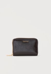 Sélectionné, dark brown