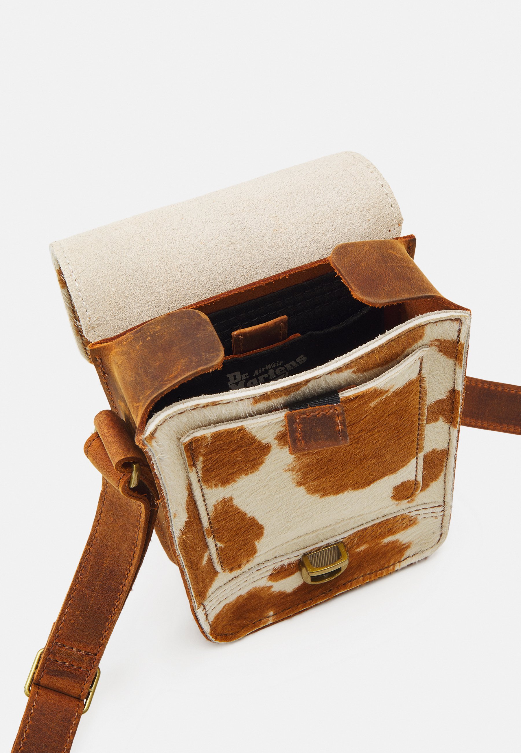 Dr Martens★REPORTER BAG★リポーターバック★SAVANNAH TAN Dr Martens☆REPORTER BAG☆リポーターバック☆SAVANNAH TAN (Dr