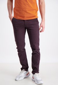Lindbergh PANTS  - Chinos - dk burgundy