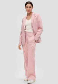 s.Oliver BLACK LABEL MIT GLATTER STRUKTUR - Blazer - zartrosa