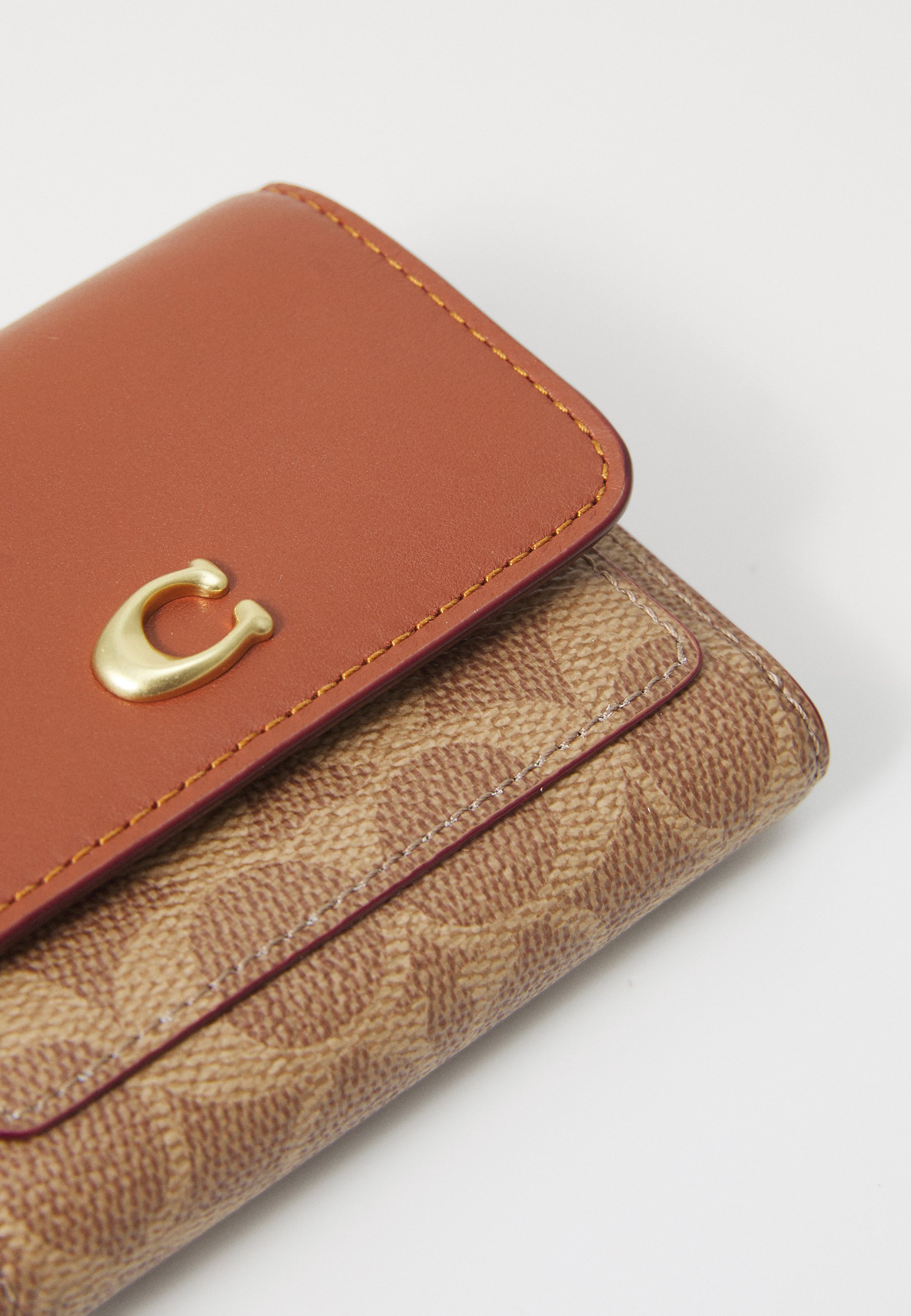 ★Coach★ Mila Small Flap Wallet CAT57 B4AWV Mila Small Flap Wallet CHALK | Coach Australia