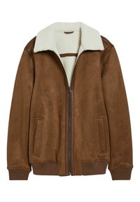 Giacca bomber in camoscio marrone con zip frontale, polsini e orlo a coste, due tasche laterali e rivestimento in pile bianco sul colletto e all'interno.