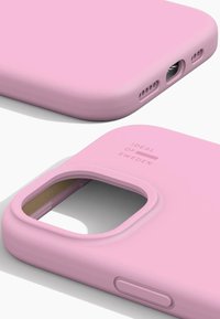 iDeal of Sweden SILICONE CASE MAGSAFE IPHONE 13 / 14 / 15 / 16E - Mobiletui - pink