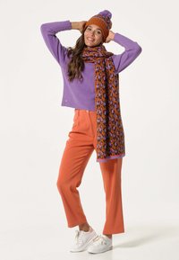 J&JOY Muts - mulit coloured