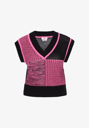 Gilet lavorato a maglia nero e rosa con scollo a V, maniche corte e vari motivi a texture; orlo a coste e sezioni di colore contrastante.