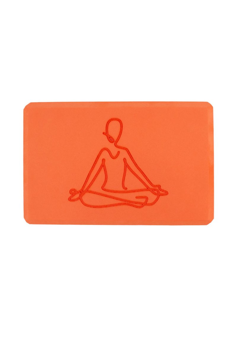 Yogamatta, orange gummi, rektangulär form, präglad silhuett av en sittande figur i en meditationspose, slät yta.