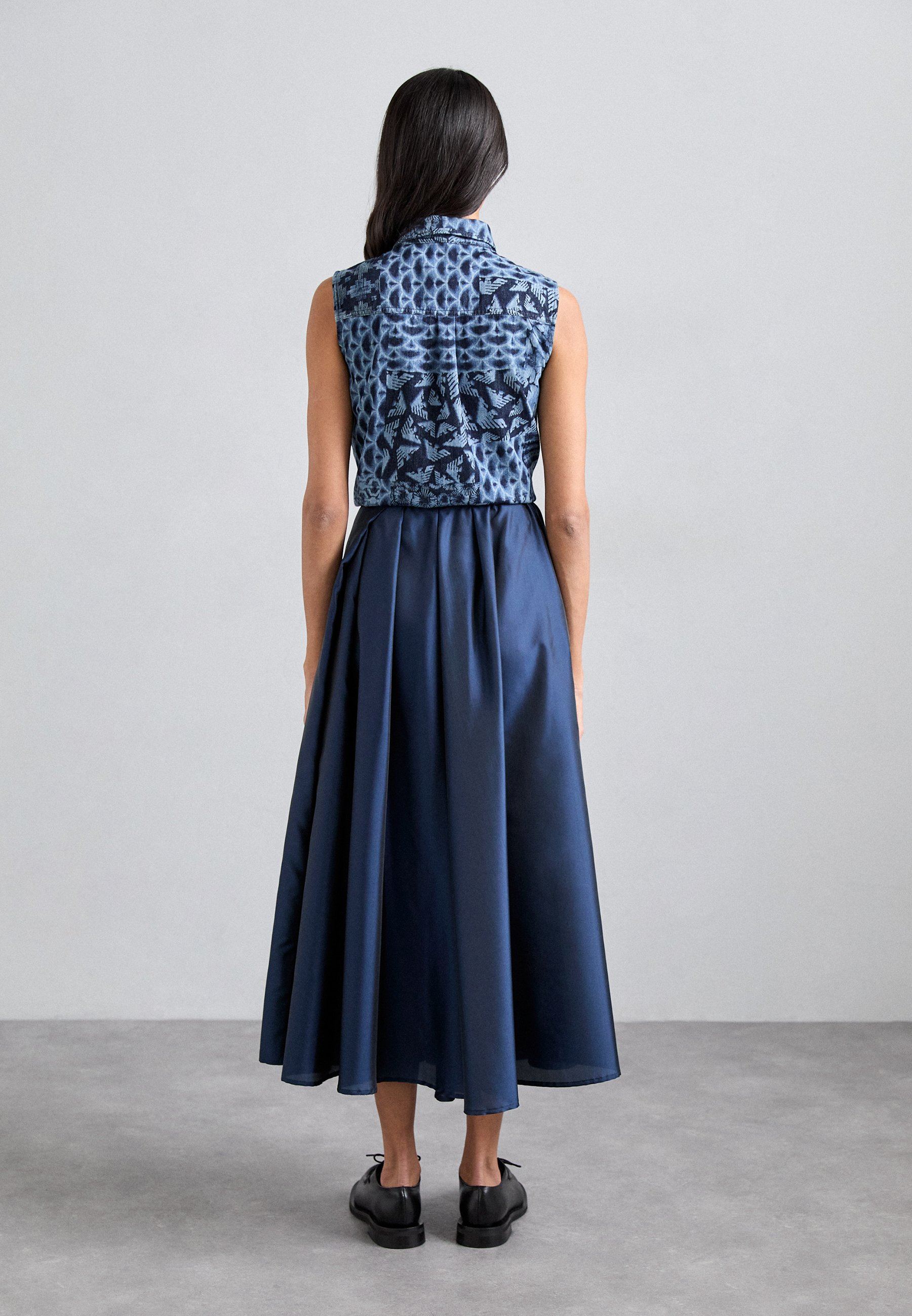 スカート EMPORIO ARMANI Woman Skirt Blue EW001431AF16041 UB096 EMPORIO ARMANI: Skirt woman - Blue | Emporio Armani skirt
