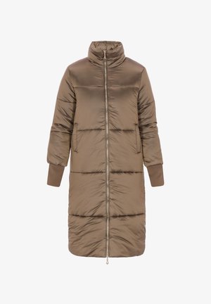 Giaccone imbottito lungo verde oliva con collo alto, chiusura a zip, due tasche laterali e polsini a costine. Presenta un motivo trapuntato orizzontale.