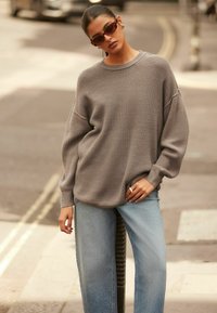 Next COSY LONGLINE - Pulover - mole brown