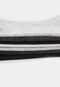 Pier One 7 PACK - Zoknik - black/light grey/white