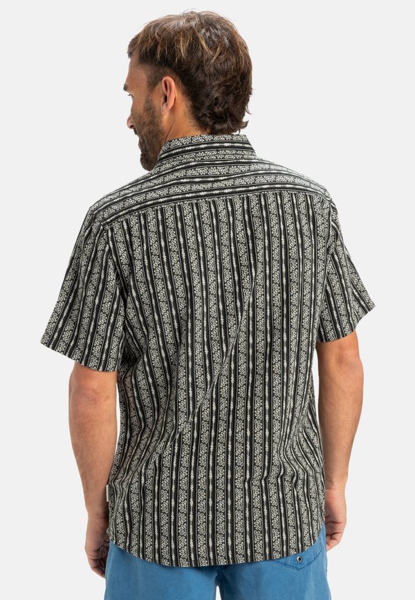 STREET WAY - MIT KURZEN ÄRMELN - Shirt4