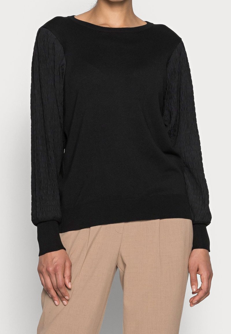 Freequent Sweter
