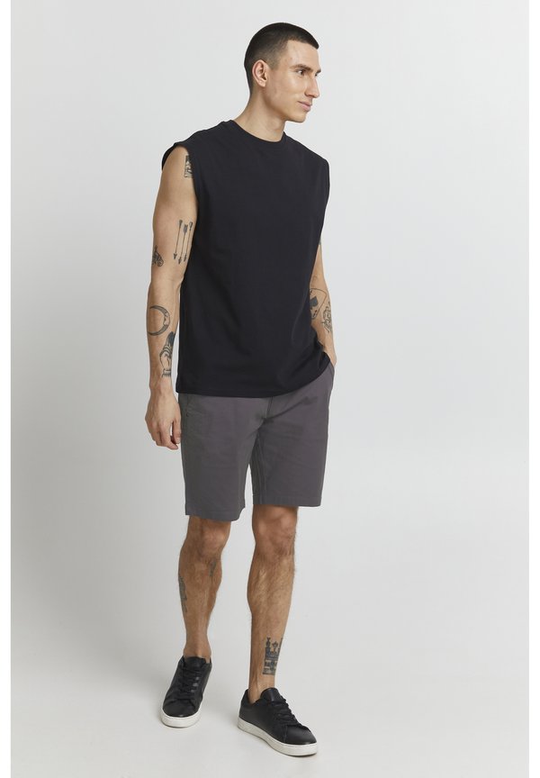 PRLOVO REGULAR FIT - Shorts - forged iron2