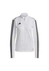Weisse Sportjacke aus glattem Stoff, mit hohem Kragen, durchgehendem Reissverschluss und schwarzen drei-Streifen-Akzenten an den Ärmeln.