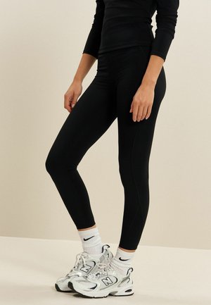 SUPERSOFT EVERYDAY - Legingi — bikses - black