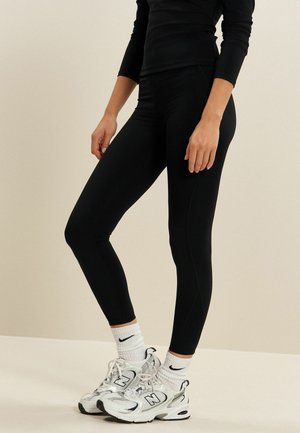 SUPERSOFT EVERYDAY - Leggings - black