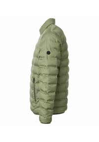 Lys grøn pufferjakke med kviltet mønster, lynlåslomme på siden, høj krave og et rundt sort logo badge på overarmen.