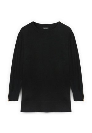 Zwarte gebreide trui met een ronde hals, driekwart mouwen, geribbelde zoom en ritssluitingen aan de zijkanten. Zacht van textuur.