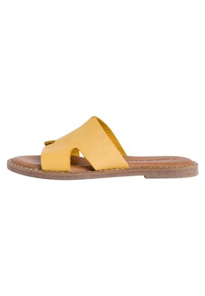 Tamaris Mules - yellow