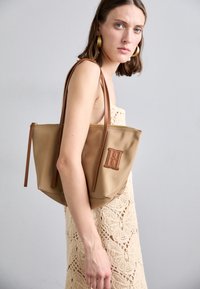 Δεν επιλέχθηκε, tannin