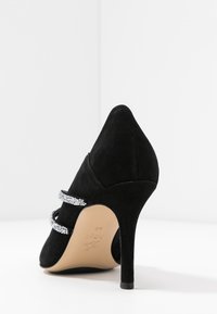 Högl Zapatos altos - black