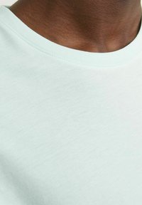 Jack & Jones JJEPAULOS TEE CREW NECK NOOS - Jednoduché tričko - soothing sea