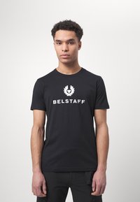 Belstaff - BELSTAFF SIGNATURE - Print T-shirt - black Thumbnail Image 1