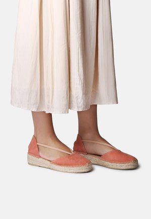 ERLAA - Espandrilky - salmo