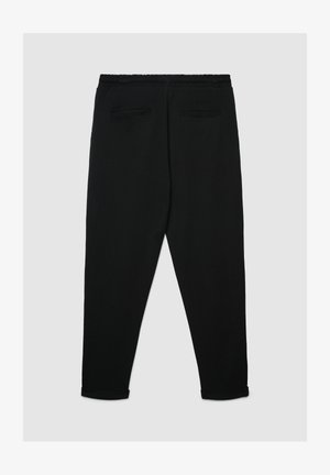 Pantalon de jogging noir à coupe décontractée, avec une taille élastique, deux poches arrière et des ourlets côtelés. Texture lisse.
