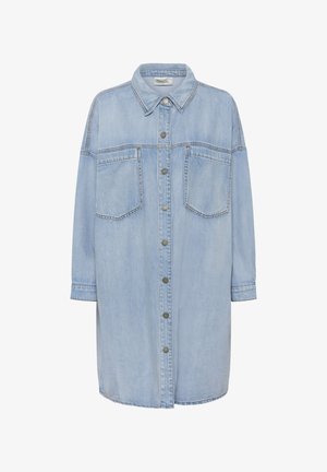 Rochie cămașă din denim albastru deschis, cu mâneci lungi, guler, nasturi în față, două buzunare la piept și detalii vizibile de cusături.