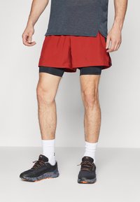 Under Armour LAUNCH - Lühikesed kaks-ühes jooksupüksid - earthen orange/black