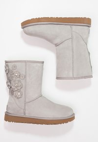 UGG Zimní obuv - grey