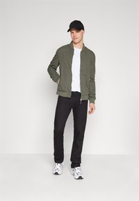 AllSaints BASSETT - Bombejakke - dull khaki