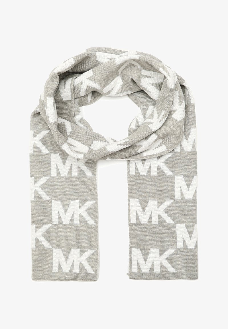 Écharpe en tricot gris avec motif répétitif du logo "MK" blanc, pliée en boucle sur fond blanc.