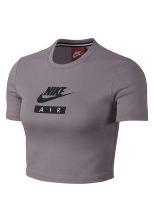 Krótka fioletowa koszulka Nike Air crop z czarnym logo i okrągłym dekoltem.
