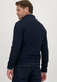 Dansaert Blue YOKOHAMA - Vest - midnightblu