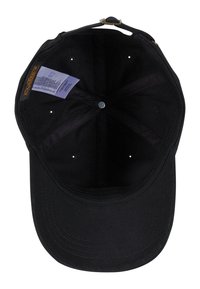 Căciulă de baseball din bumbac negru, cu o coroană rotundă, vizor plat, etichete interne, găuri de ventilație și o curea la spate.