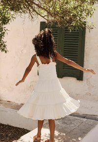 Next REGULAR FIT - HALTER - Robe de jour - ecru