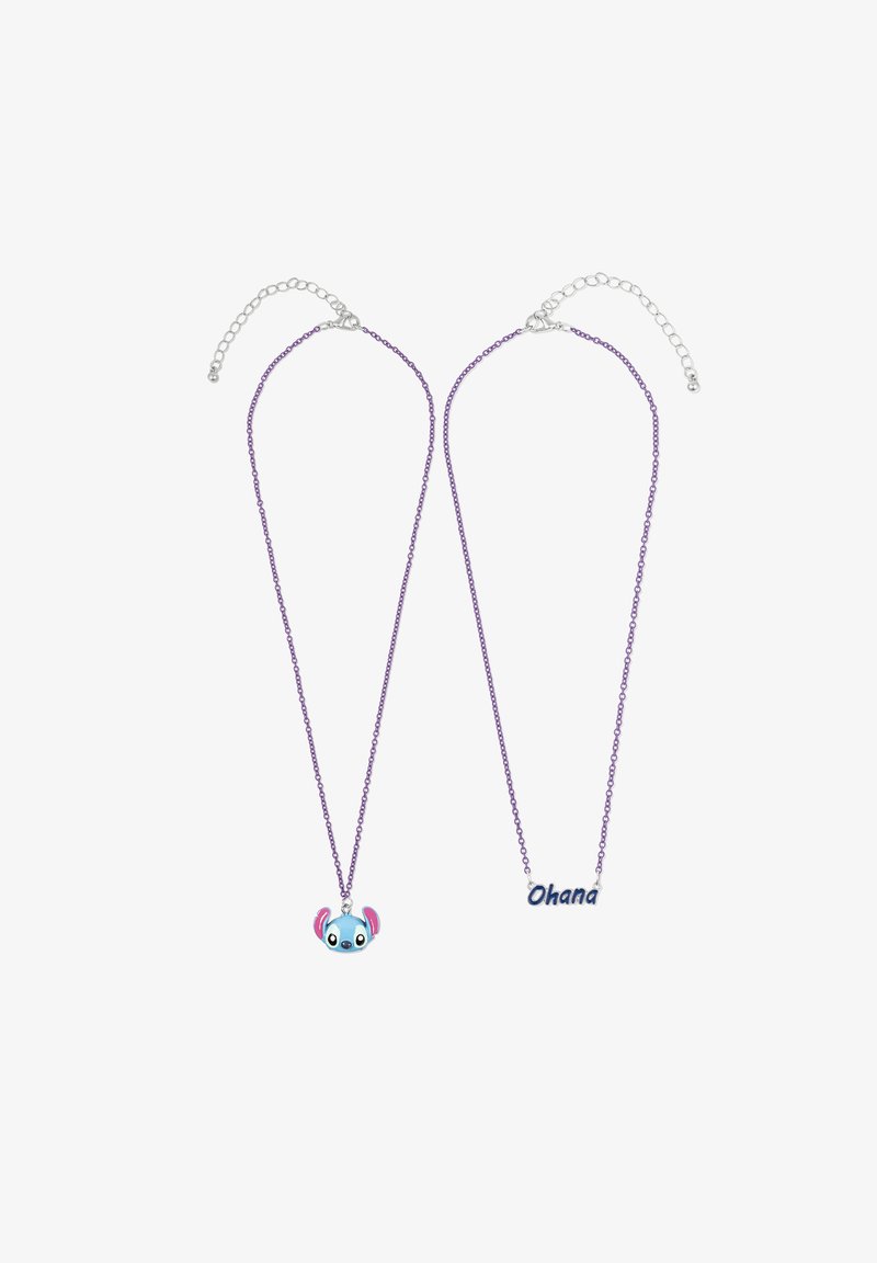 La collana a catena viola presenta un ciondolo a forma di personaggio blu con accenti rosa e la parola "Ohana" in blu, evidenziando elementi di design giocosi.