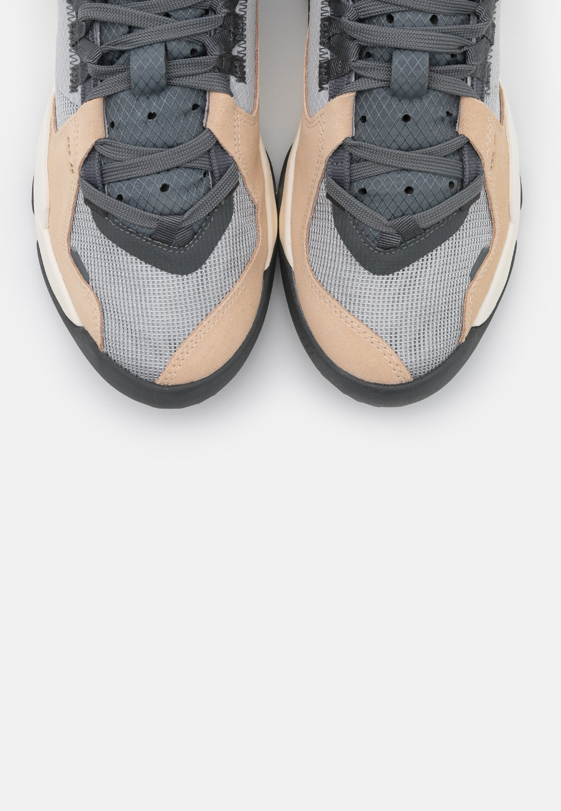 Jordan DELTA - Sneakers basse - grey fog/iron grey/smoke grey/white  onyx/sail/grigio - Zalando.it