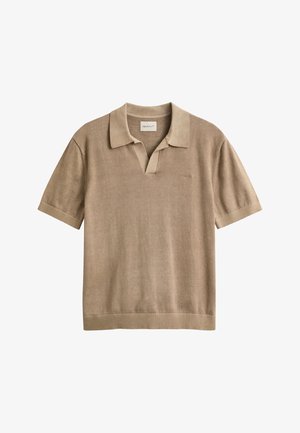 Beige Poloshirt mit kurzen Ärmeln, offenem Kragen, gerippten Ärmeln und Saum sowie einem dezenten, bestickten Logo auf der Brust.