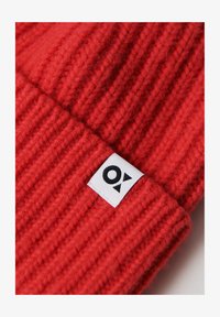 Unselected, sweet red