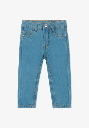 Pantaloni in denim azzurro chiaro con design a gamba dritta, dotati di cinque tasche e chiusura con bottone in metallo. Dettagli cuciti lungo le cuciture.