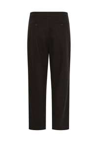 Pantalon noir à jambes droites vu de dos avec deux poches passepoilées boutonnées à la taille.