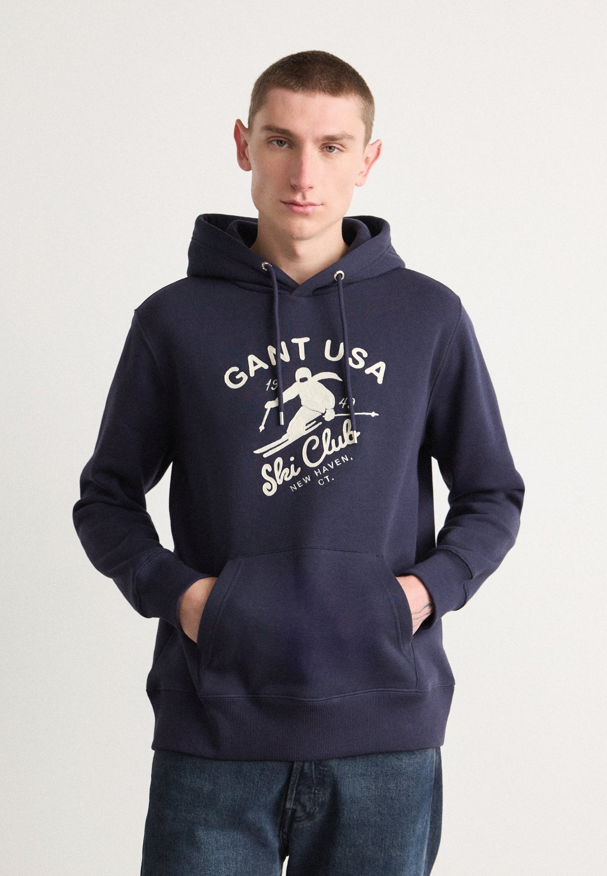 GRAPHIC HOODIE