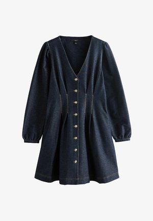 Ciemnoniebieska sukienka dżinsowa z dekoltem w serek, bufiastymi rękawami i sylwetką w kształcie litery A. Pięć metalowych guzików na przodzie i kieszenie po bokach.