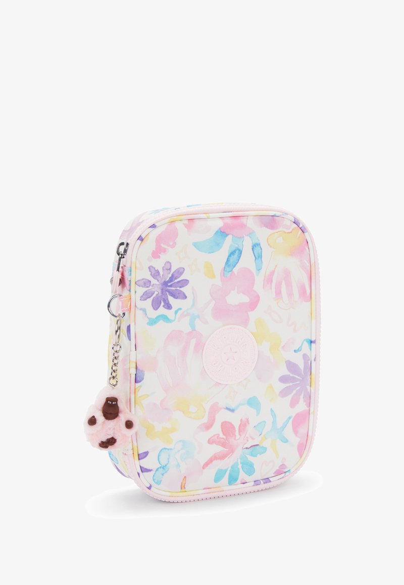 Blommönstrad påse i pastellfärger med en rosa dragkedja, rundade kanter och en fluffig charm fäst vid dragkedjan.