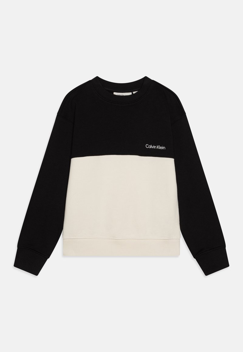 Μαύρο και κρεμ χρωματισμένο sweatshirt με μακριά μανίκια, στρογγυλή λαιμόκοψη και κεντημένο λογότυπο στο στήθος; κατασκευασμένο από μαλακό ύφασμα μείγματος βαμβακιού.