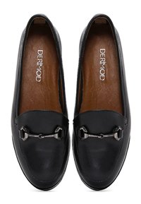 Black leather loafers with a smooth texture, metal accent detailing on the front, and a brown interior lining. Brand name "DERIMOD" visible.