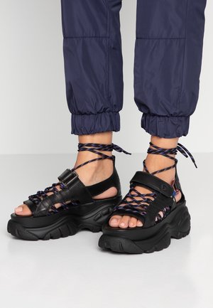 Buffalo London Sandalen met plateauzool - black